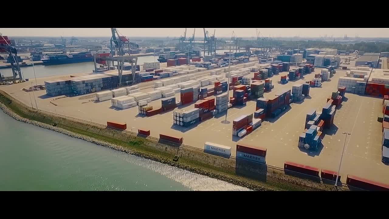 ⁣Amsterdam Narcos S01E01 -The Godfather