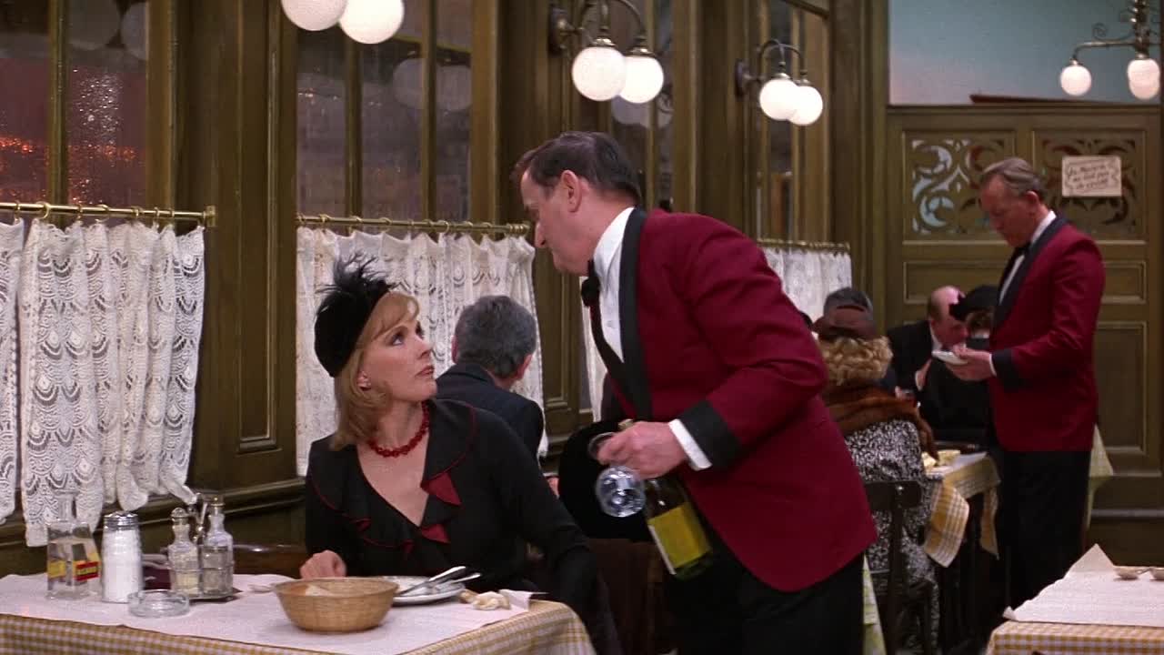 ⁣Victor Victoria 1982 1080p BluRay x264 AAC5 1-
