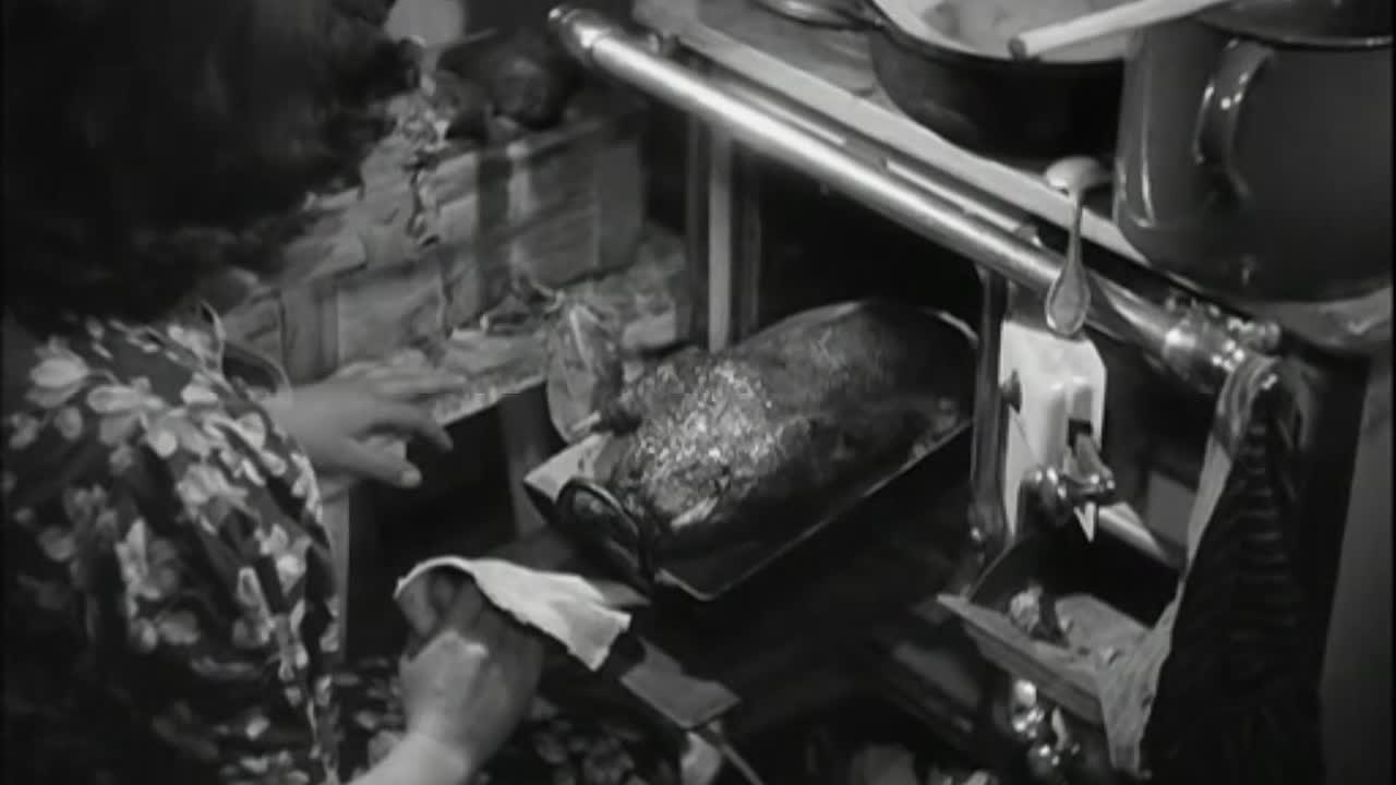 ⁣Unter den Brücken 1945 GERMAN HC SPANISH SUBS 1080p HDRip x264 AAC