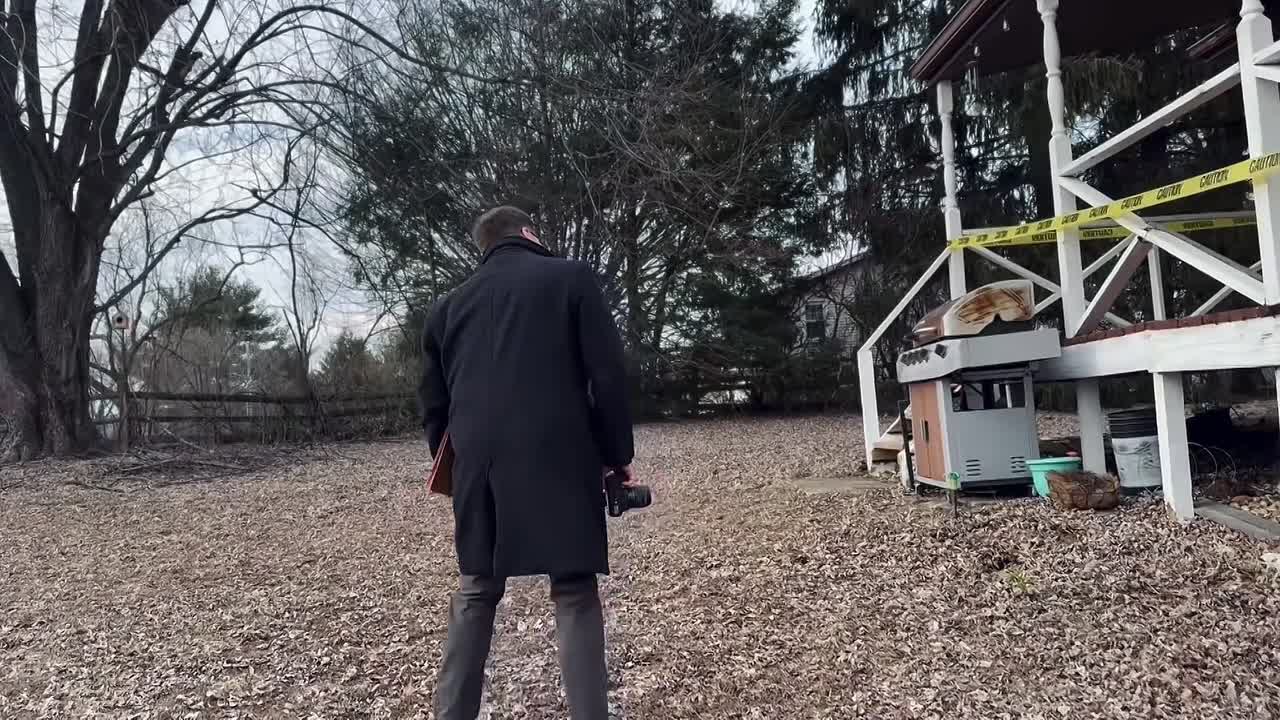 The Man With The Black Umbrella 2025 1080p WEBRip x264 AAC-