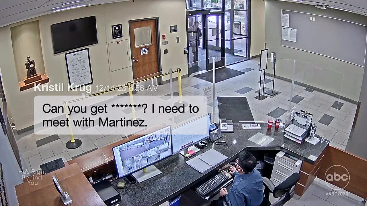 20/20 -He's Right Behind You