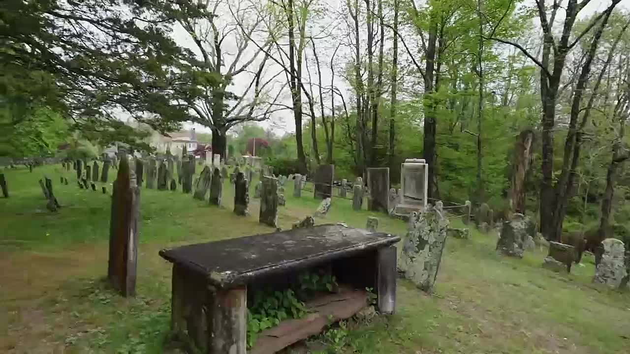 ⁣Scariest House in America S02E01