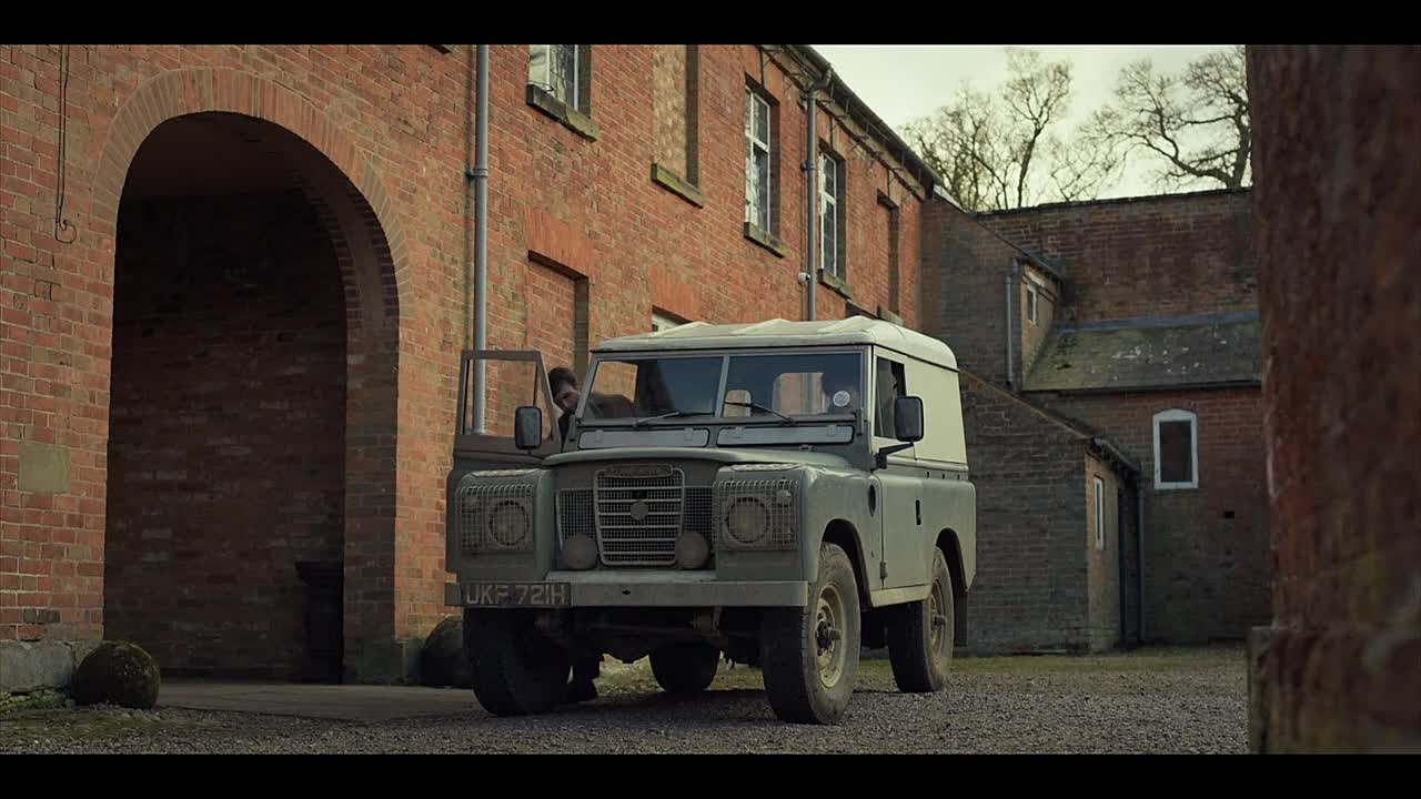 Murder Before Evensong S01E01