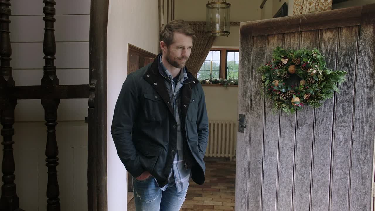 Christmas At Plumhill Manor 2024 1080p WEBRip x264 AAC-