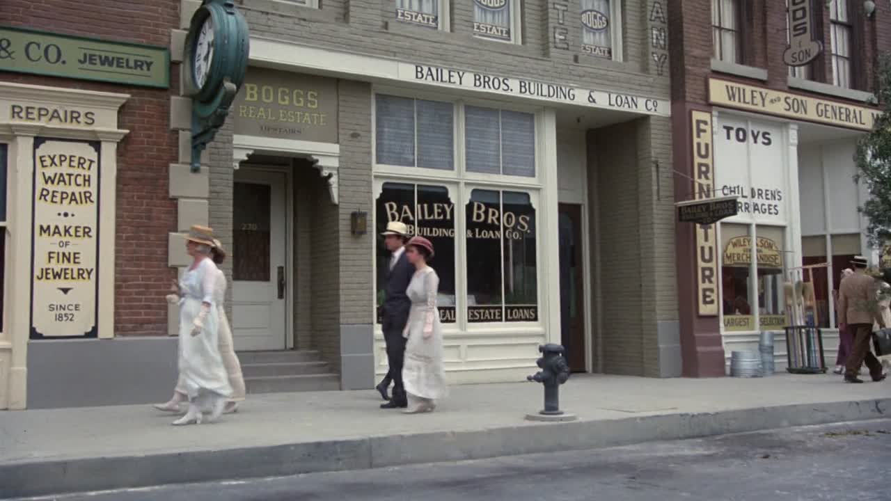 ⁣It Happened One Christmas 1977 1080p WEBRip x264 AAC-