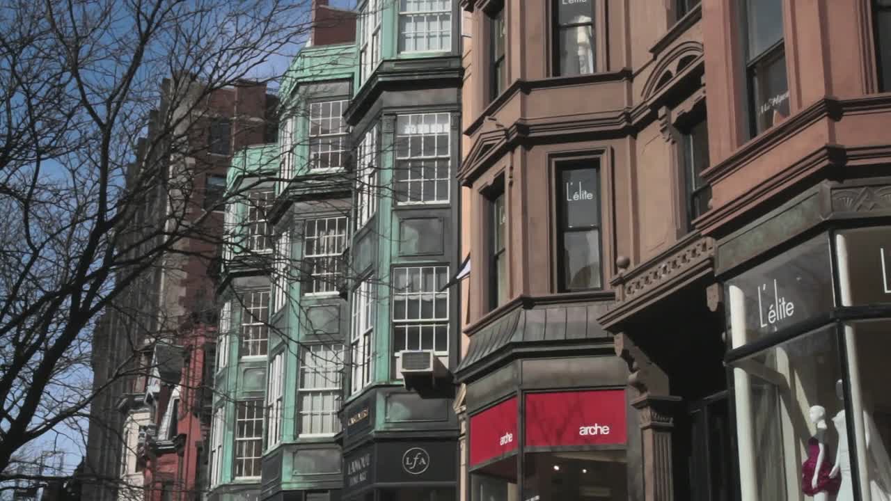 A Kiss For Christmas 2011 1080p BluRay x264 AAC5 1-