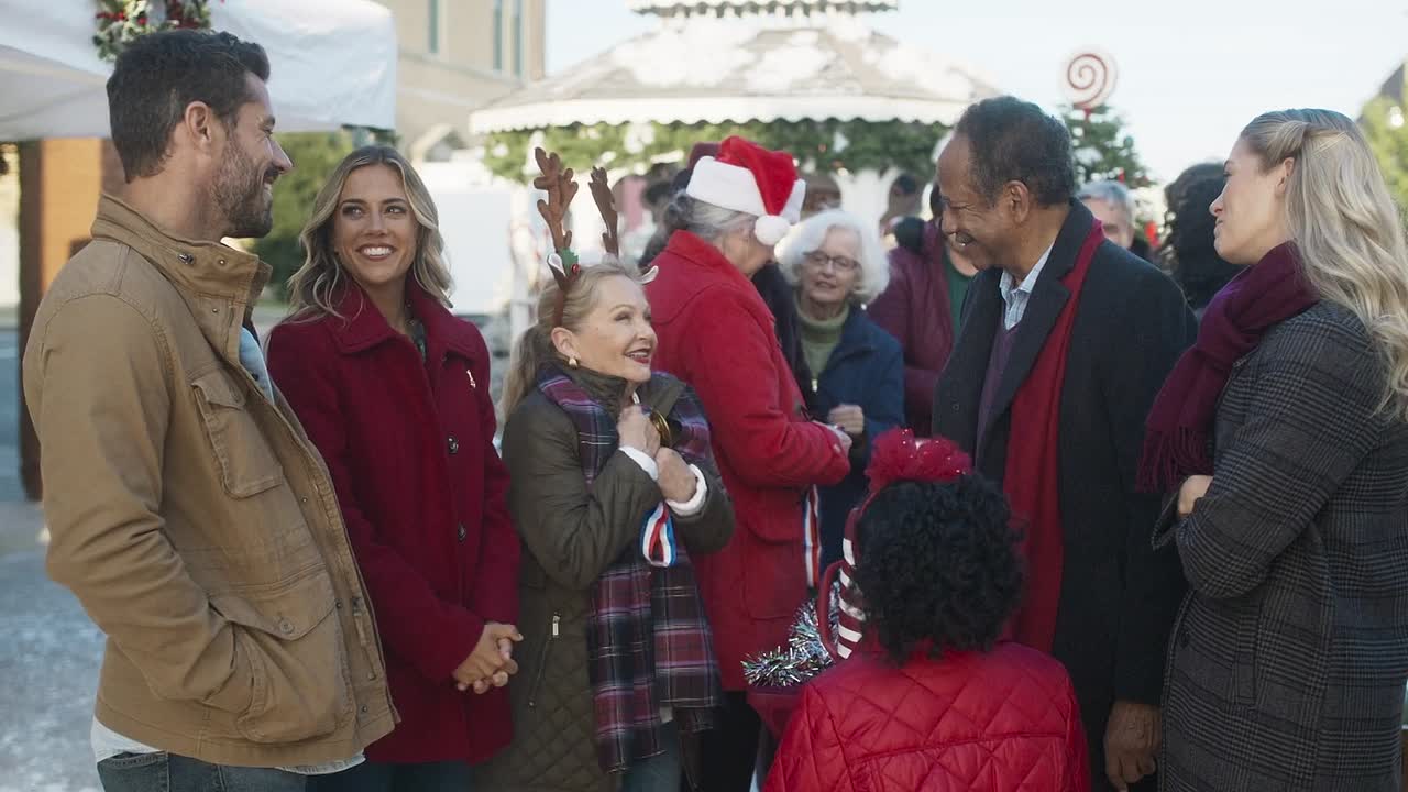 A Welcome Home Christmas 2020 1080p WEBRip x264 AAC-