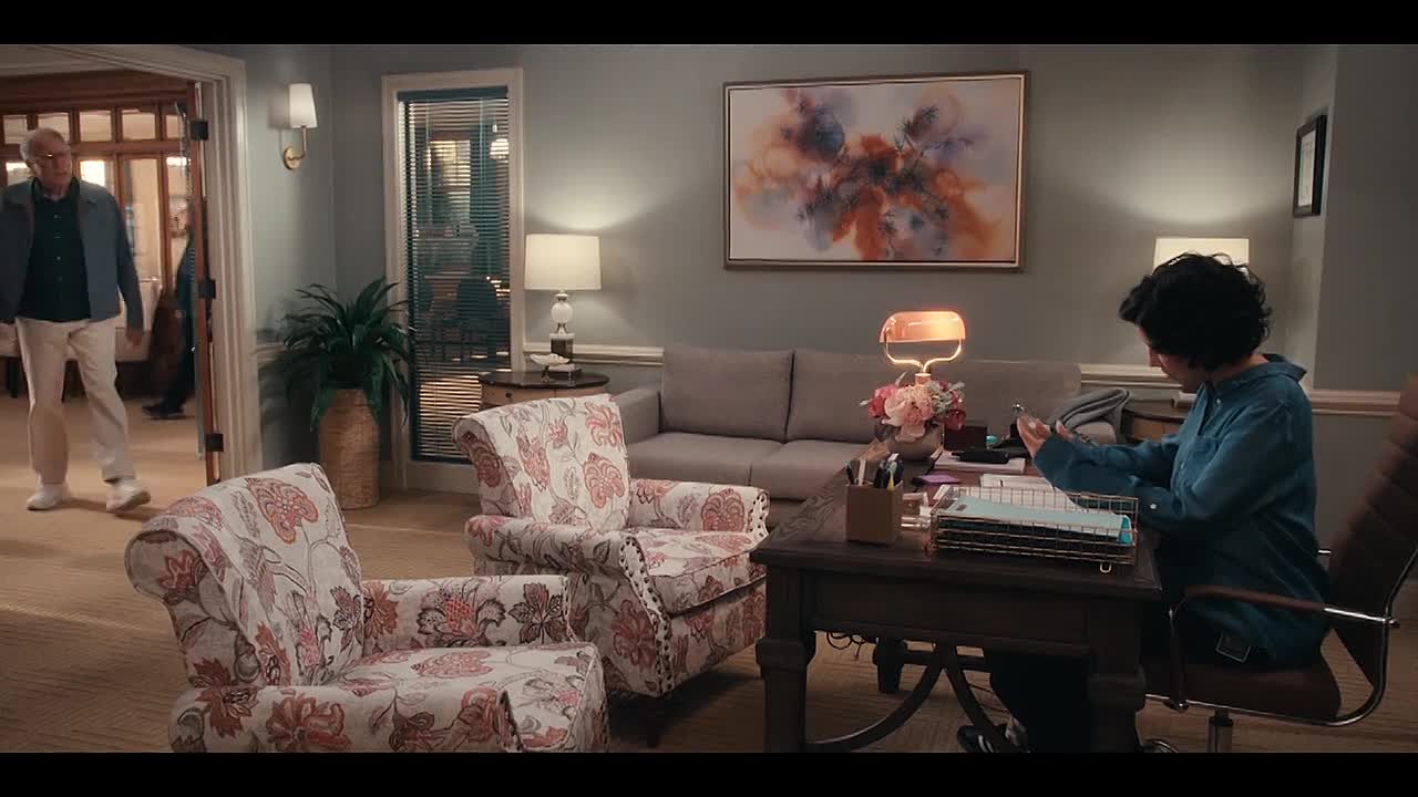 A Man on the Inside S01E06