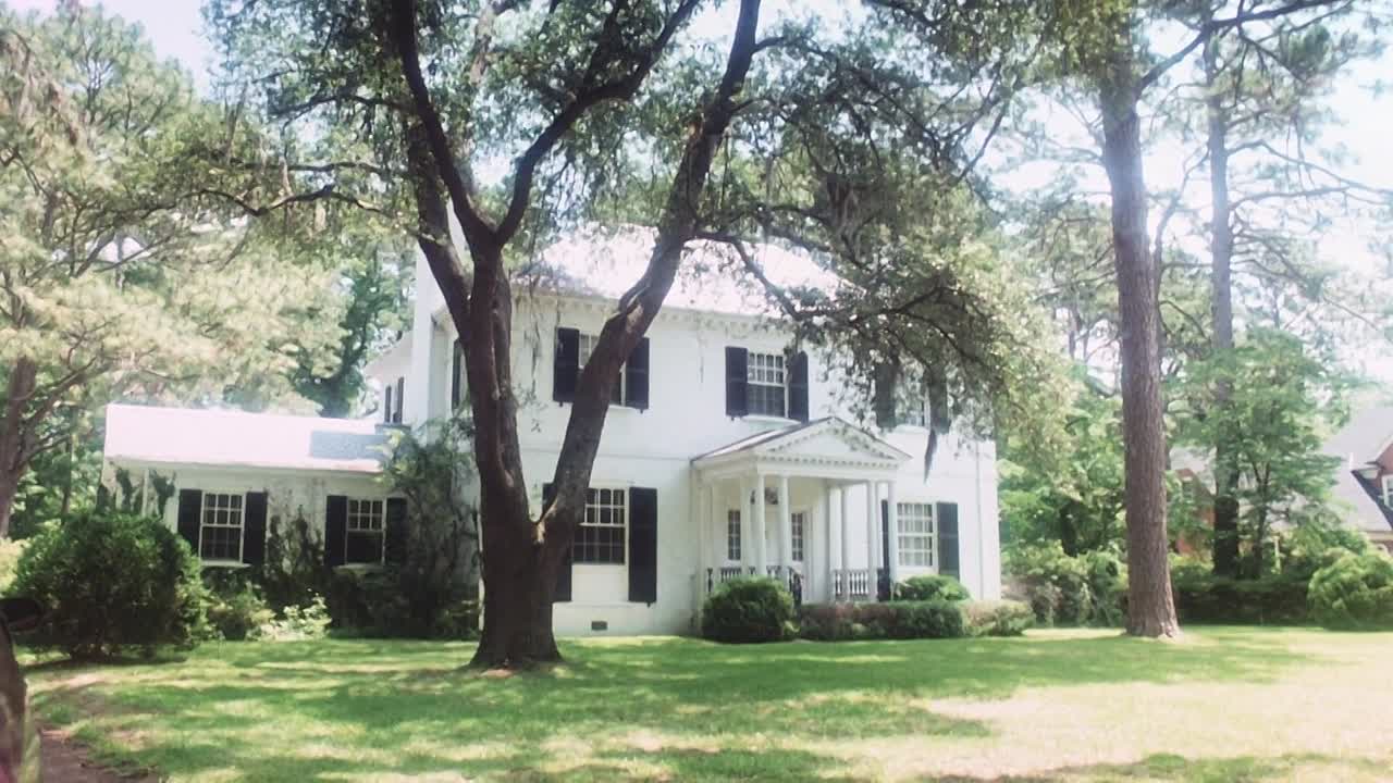 ⁣Trick or Treat 1986 1080p BluRay x264 YIFY