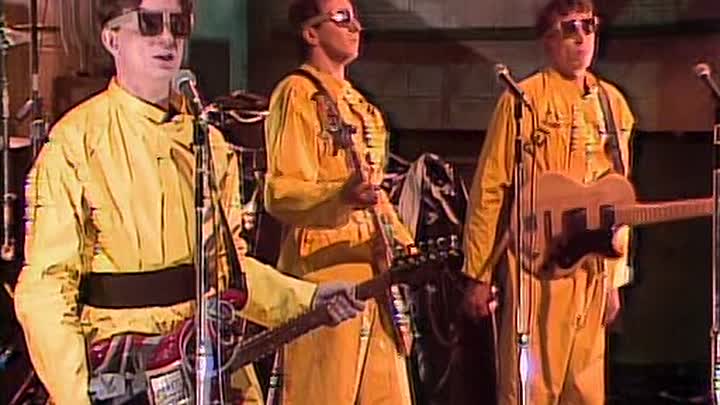 ⁣Saturday Night Live - S04E02 - Fred Willard, Devo (10-14-1978)