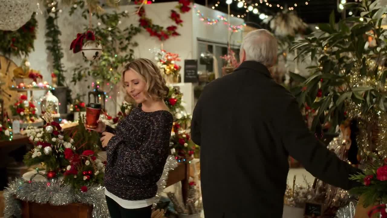 Candy Cane Christmas 2020 1080p WEBRip x264 AAC-rivestream org