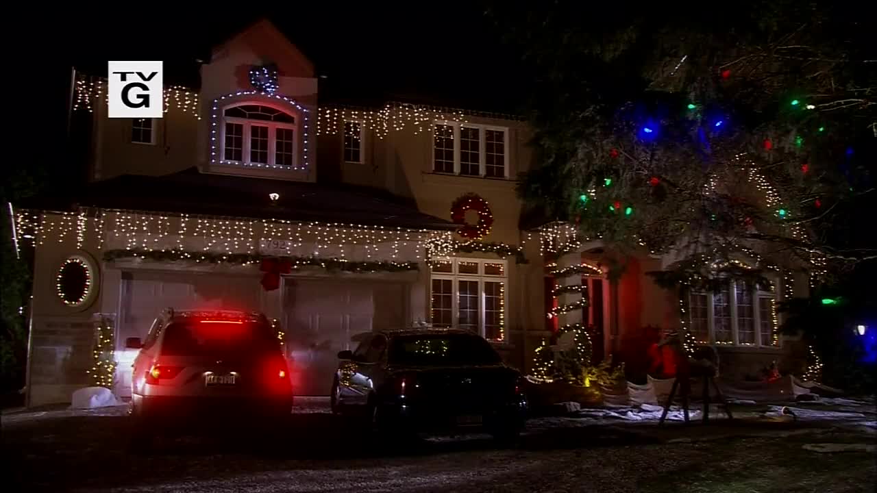 ⁣Mistletoe over Manhattan 2011 720p WEBRip x264 AAC