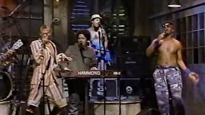 ⁣Saturday Night Live - S16E16 - Jeremy Irons, Fishbone