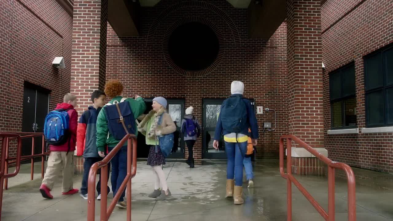 Saving Christmas 2017 1080p WEBRip x264 AAC-rivestream org