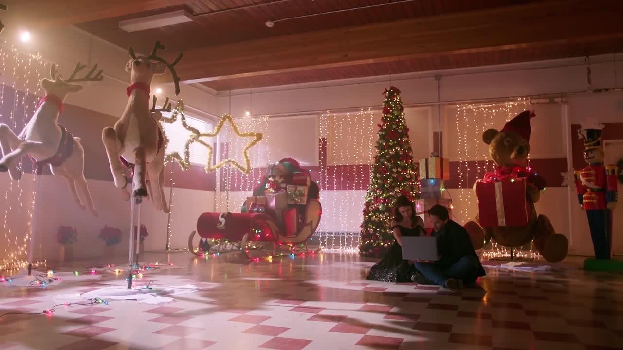 Christmas Waltz 2020 1080p WEBRip x264 AAC-rivestream org