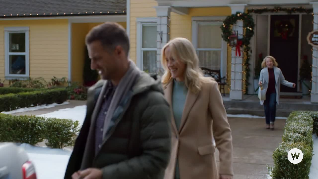 Time For Them To Come Home For Christmas 2021 1080p WEBRip x264 AAC5 1-