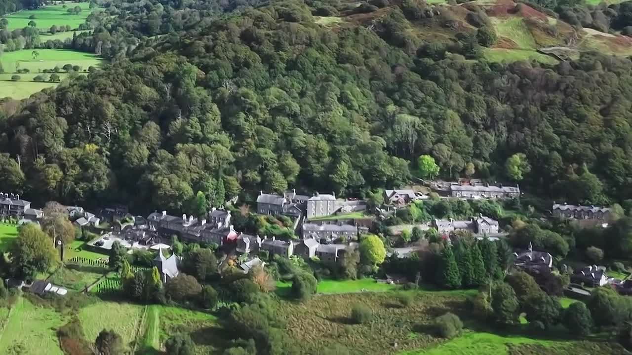 ⁣Great British Train Journeys from Above S01E02