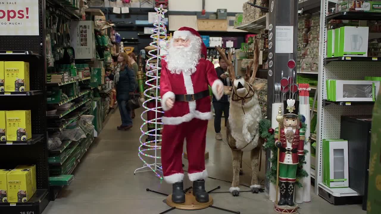 ⁣Deck the Walls 2024 1080p WEBRip x264 AAC-rivestream org