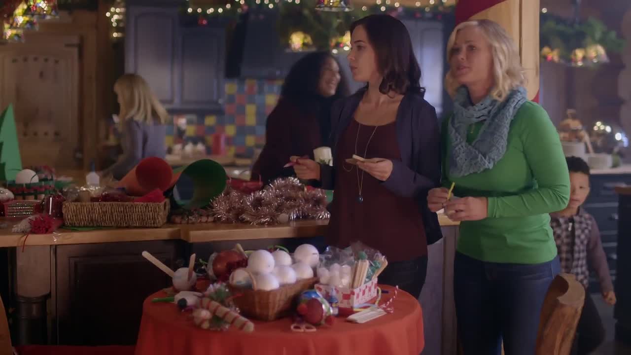 Christmas at Holly Lodge 2017 1072p HDRip x264 AAC-rivestream org