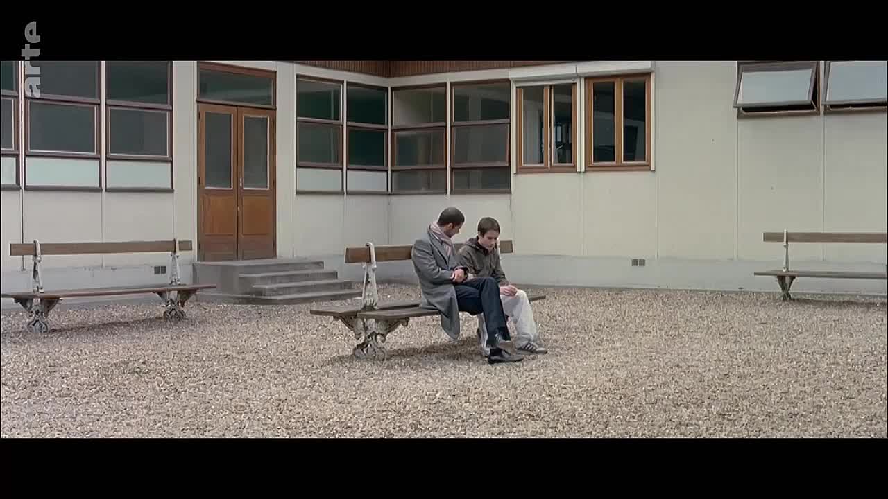 ⁣Un Conte de Noël 2008 1080p HDRip x264 AAC