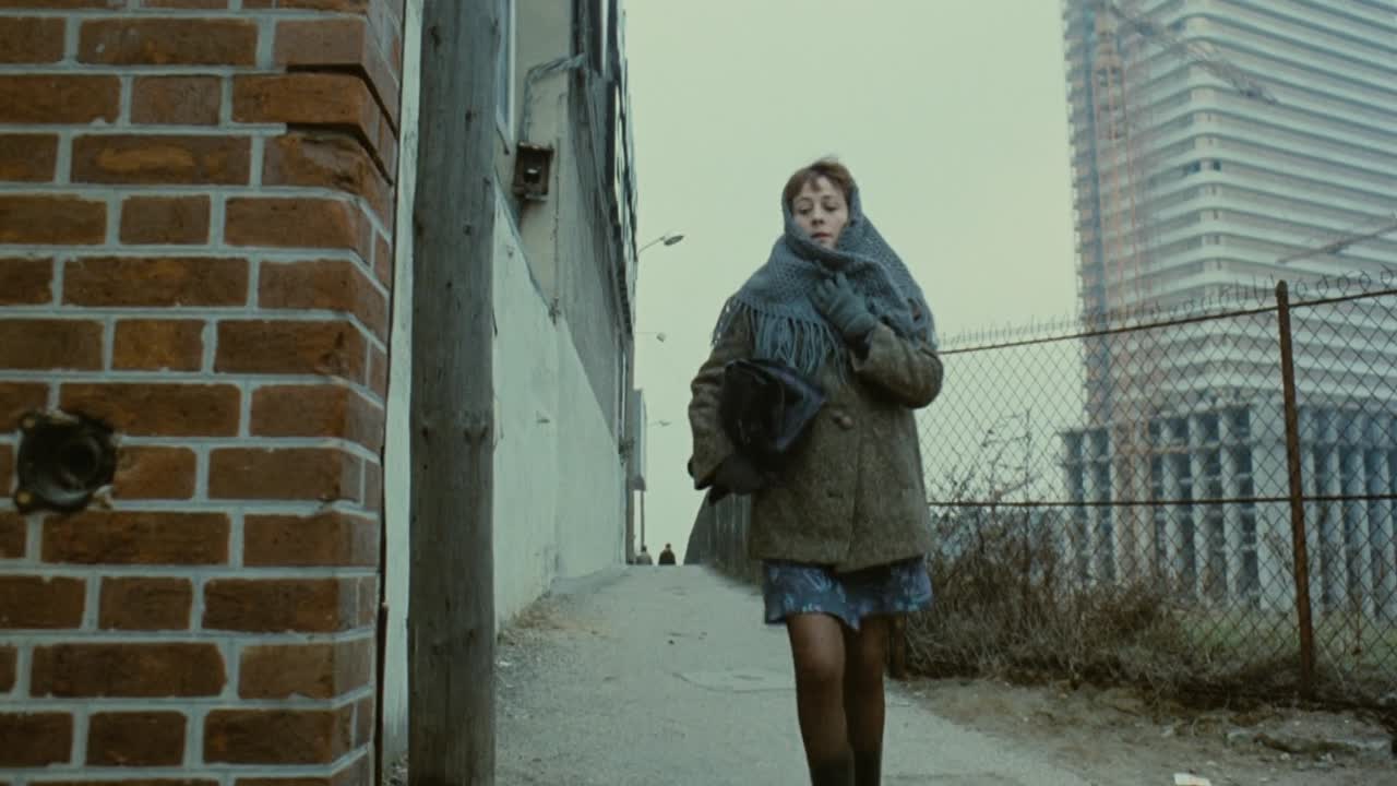 Elle Boit Pas Elle Fume Pas Elle Drague Pas Mais Elle Cause 1970 FRENCH 1080p HDLight AC3 x264