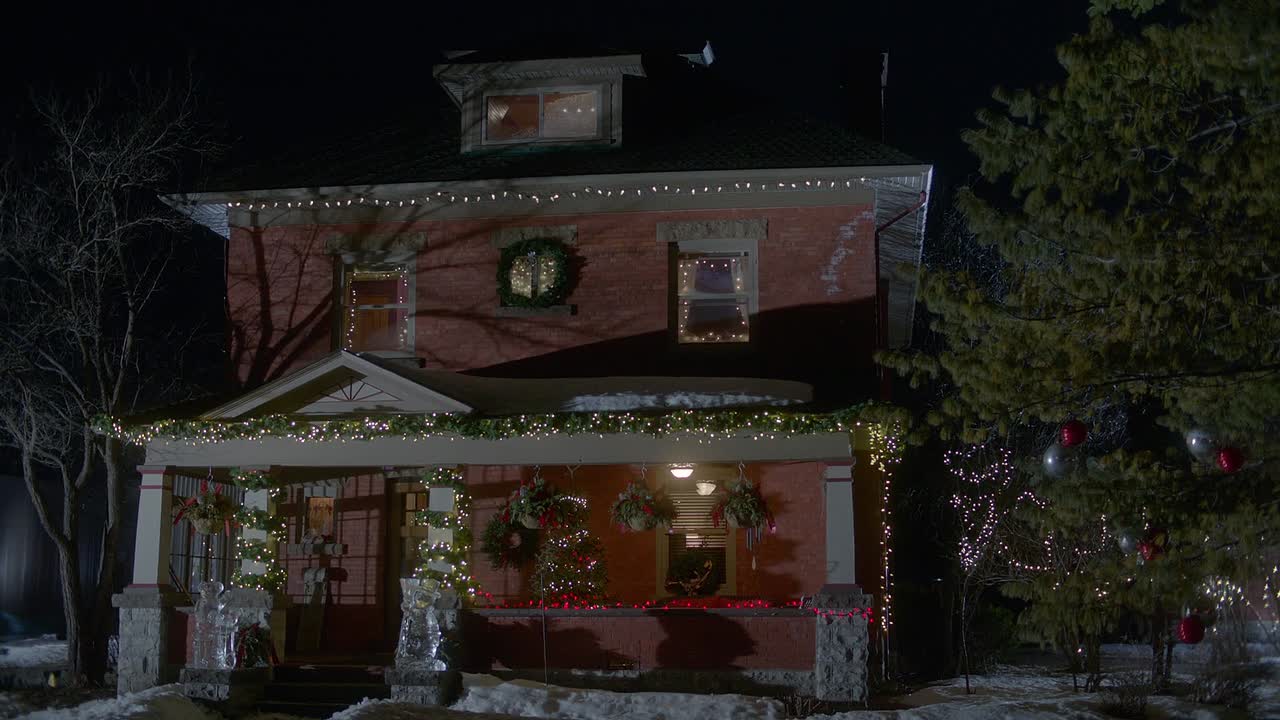 ⁣Christmas Festival of Ice 2017 1080p WEBRip x264 AAC