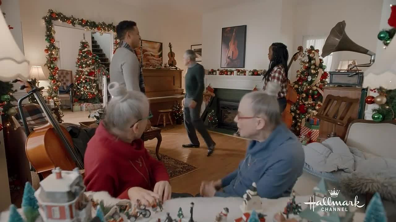 ⁣Christmas In Evergreen Bells Are Ringing 2020 720p WEBRip x264 AAC-rivestream org