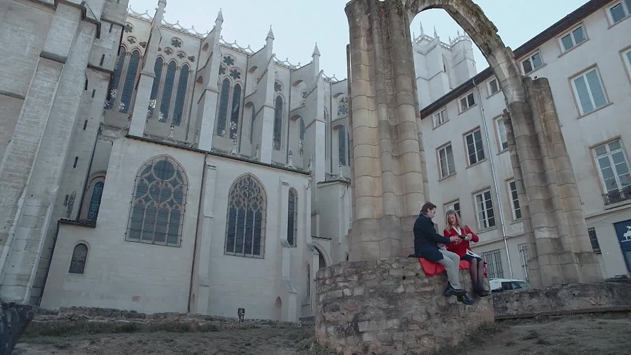 ⁣Christmas in Paris 2019 720p WEBRip x264 AAC