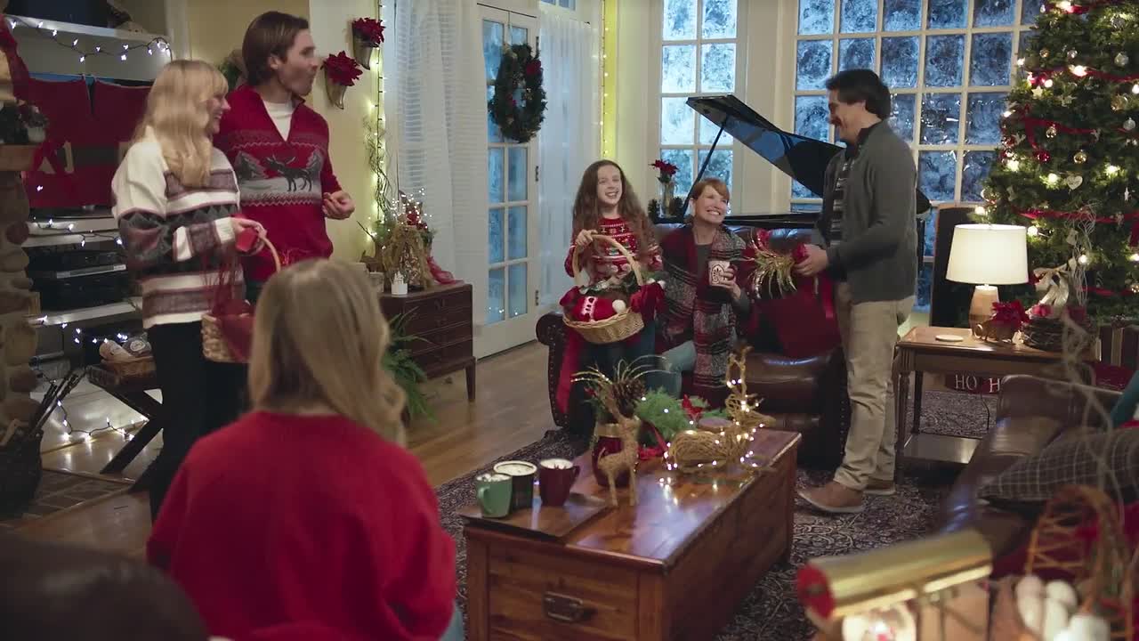 Christmas In Pine Valley 2022 1080p WEBRip x264 AAC-rivestream org