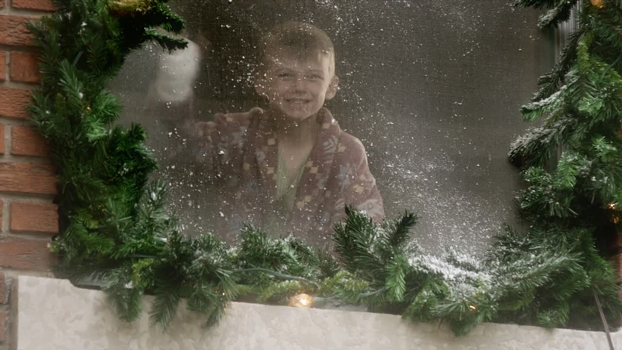 Journey Back to Christmas 2016 1080p HDRip x264 AAC