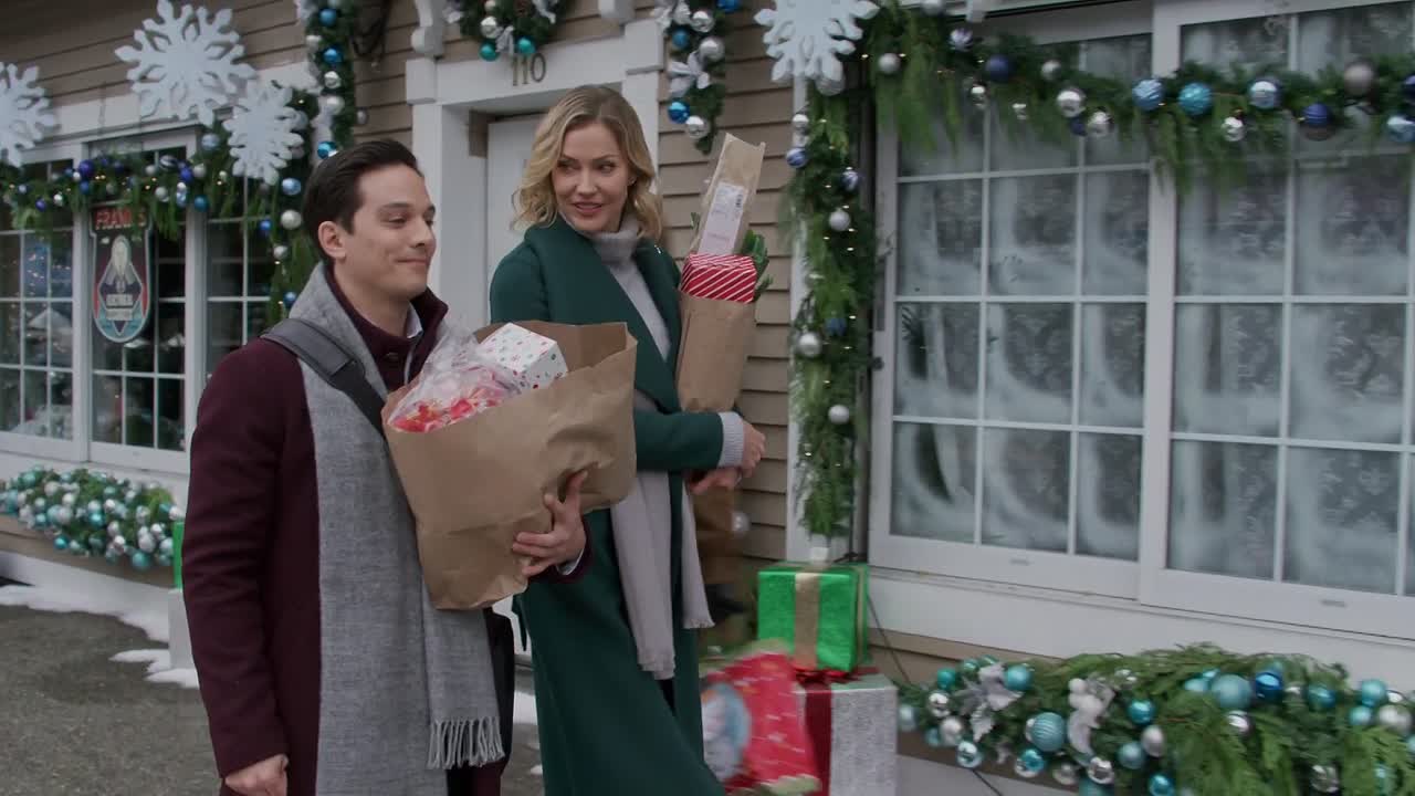 ⁣Its Beginning To Look A Lot Like Christmas 2019 1072p HDRip x264 AAC