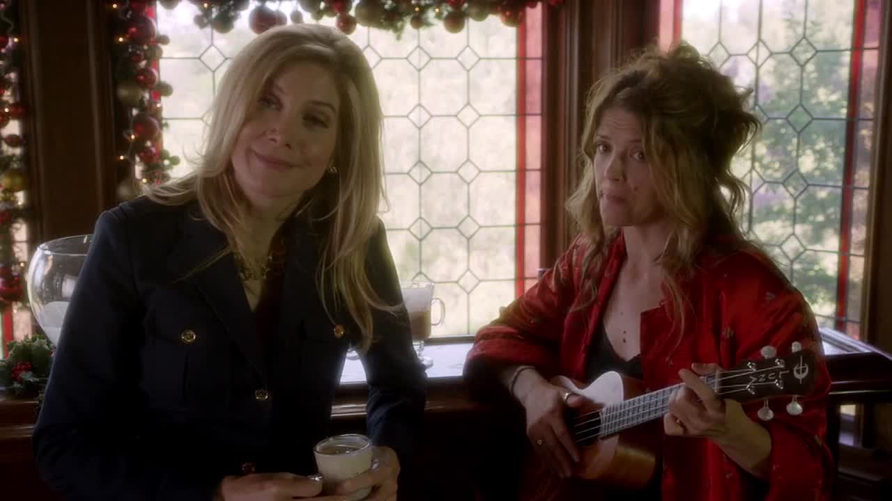 ⁣Kristins Christmas Past 2013 716p WEBRip x264 AAC