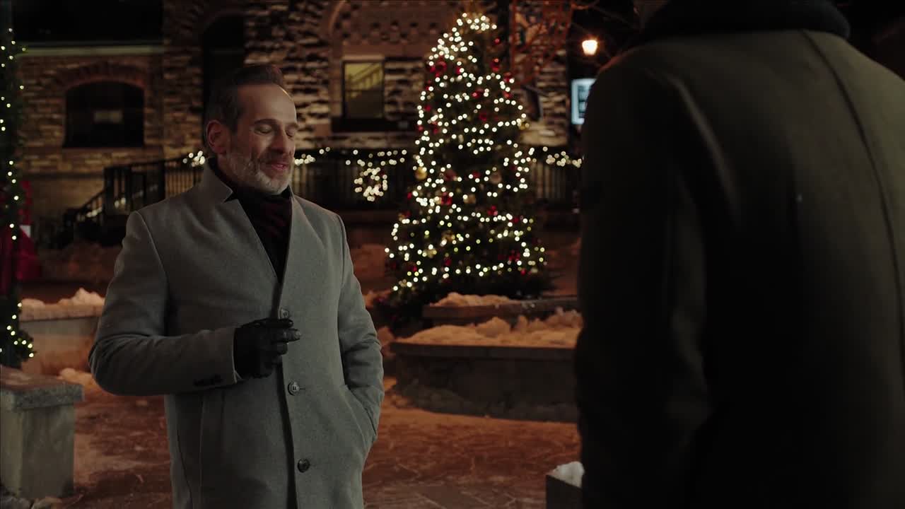 Maps And Mistletoe 2021 1080p WEBRip x264 AAC-rivestream org