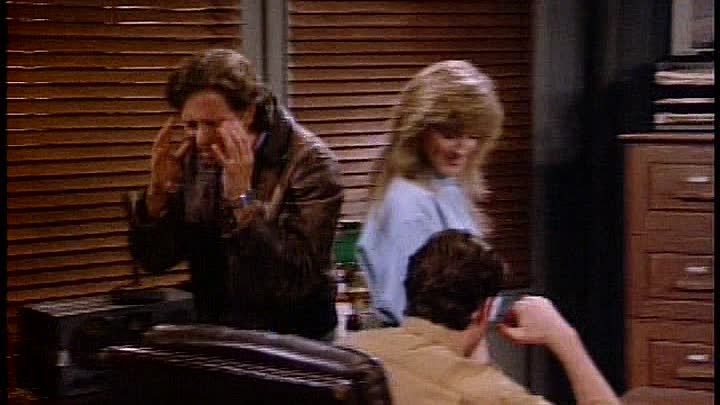 ⁣S02E21 - Murder She Roast