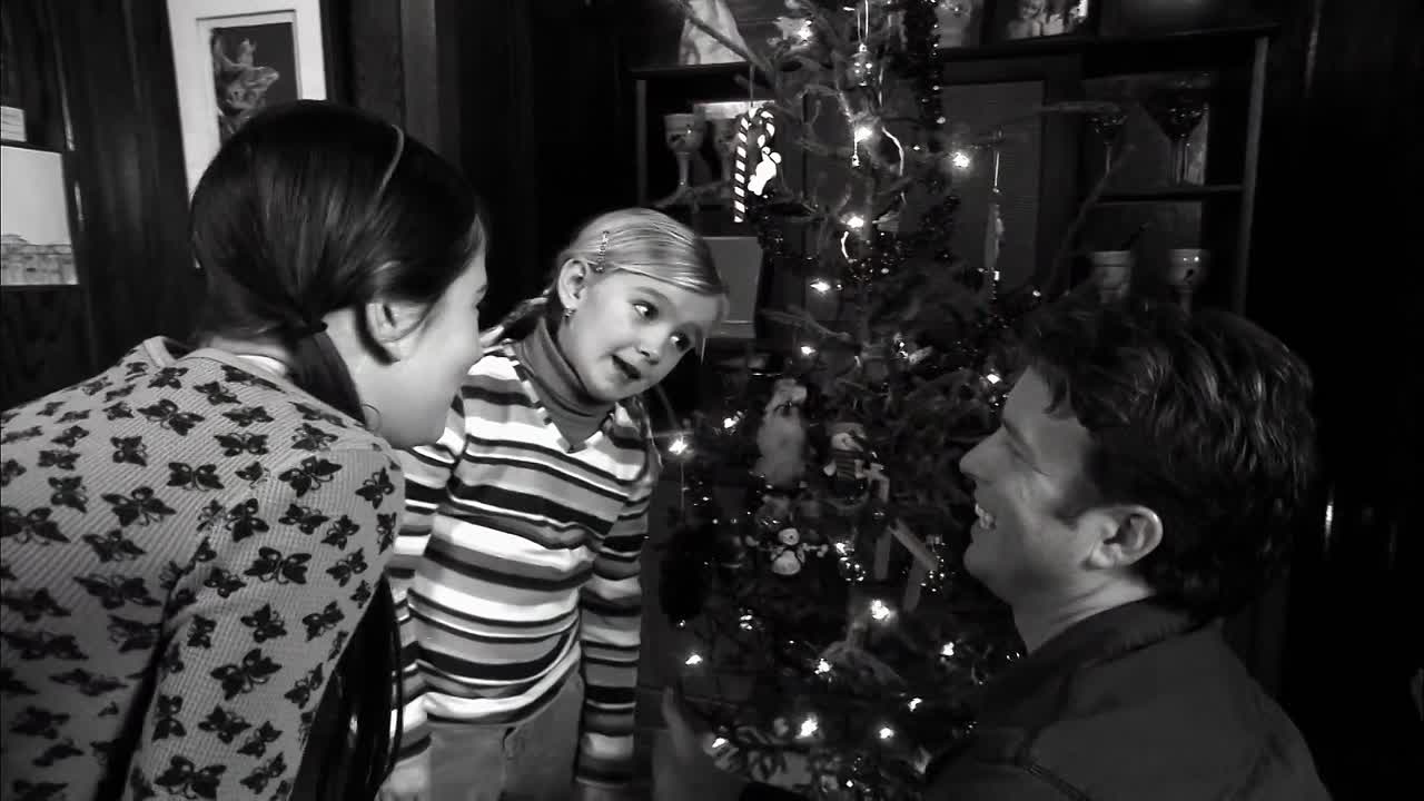 ⁣Holiday Switch 2007 1080p WEBRip x264 AAC