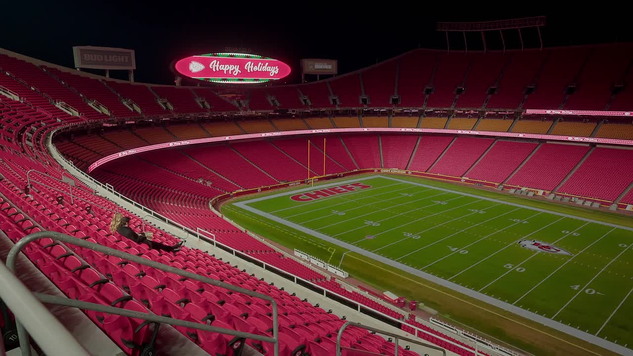 ⁣Holiday Touchdown - A Chiefs Love Story 2024 1080p WEBRip x264 AAC-rivestream org