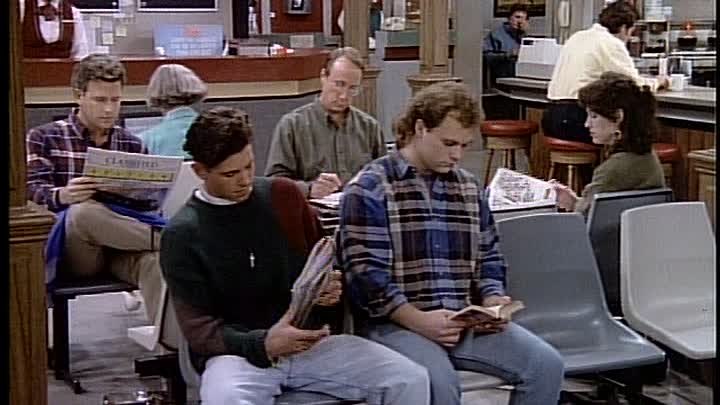 ⁣S04E22 - Date Package Number Seven