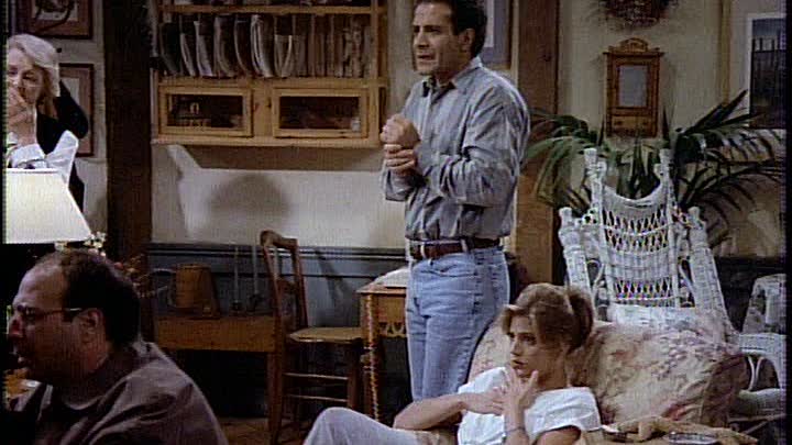 ⁣S05E06 - A Black Eye Affair