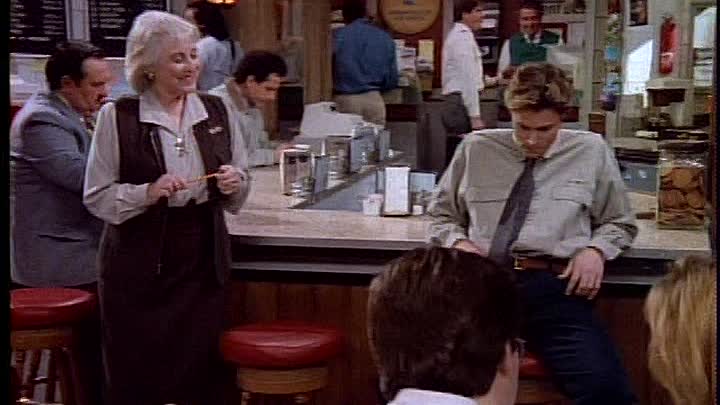 ⁣S05E24 - A Decent Proposal