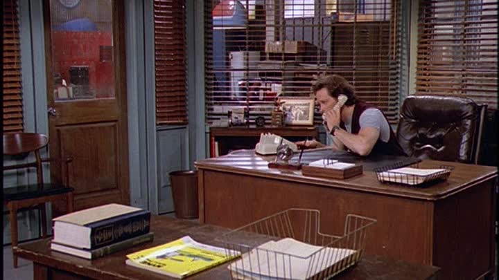 ⁣S08E02 - Like a Neighbor Scorned