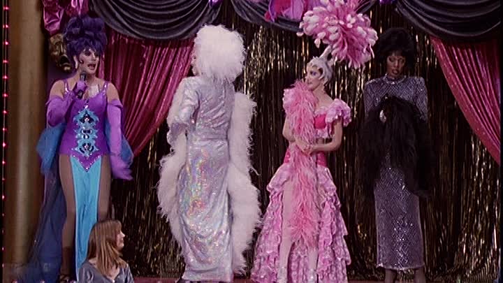 ⁣S08E16 - Escape from New York