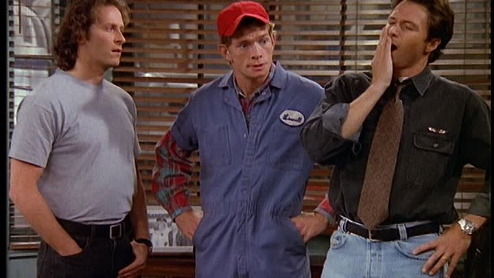 ⁣S07E04 - The Person Formerly Known as Lowell