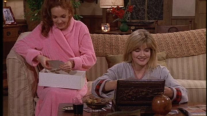 ⁣S07E12 - B S , I Love You