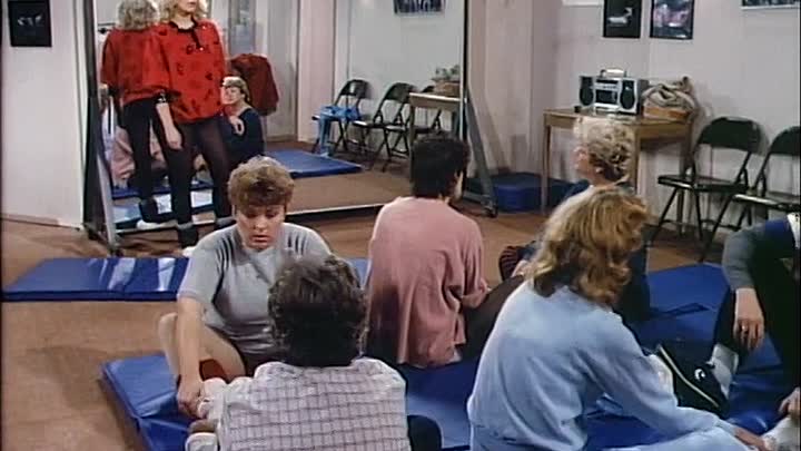 ⁣S04E08 - The Shape of Things