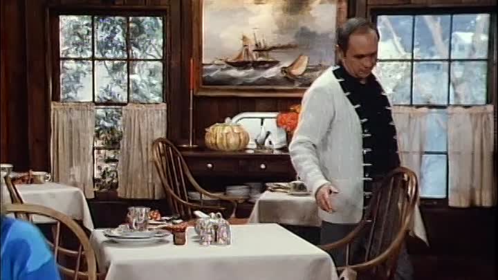 ⁣S04E13 - Larry's Dead, Long Live Larry