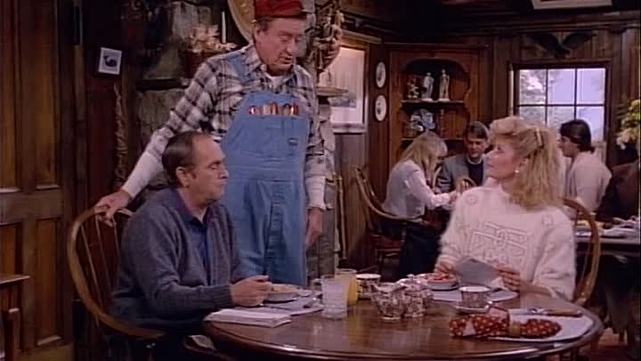 ⁣S05E12 - Saturday in New York with George