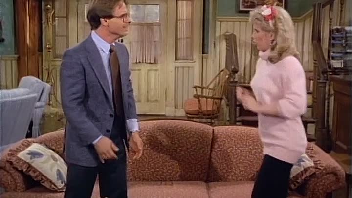 ⁣S05E05 - Desperately Desiring Susan (1)