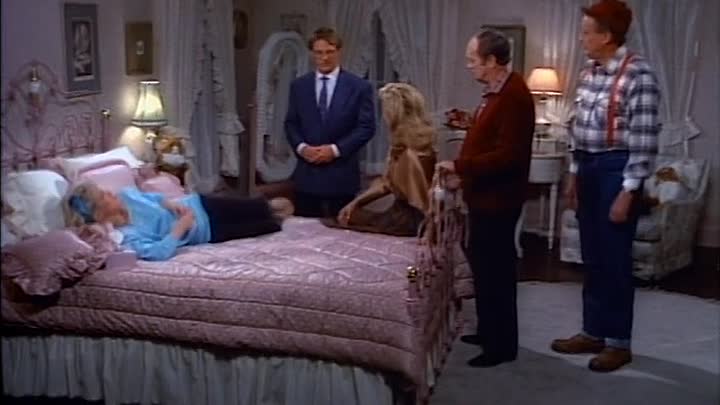 ⁣S06E06 - Vintage Stephanie