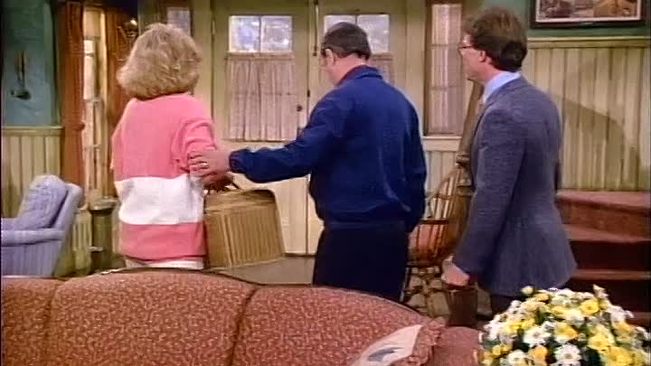 ⁣S05E24 - Much to Do Without Muffin