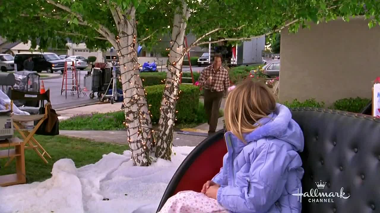 ⁣Single Santa Seeks Mrs Claus 2004 720p WEBRip x264 AAC-riverstream org